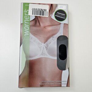 222. Warner's firm support underwire bra. NWT